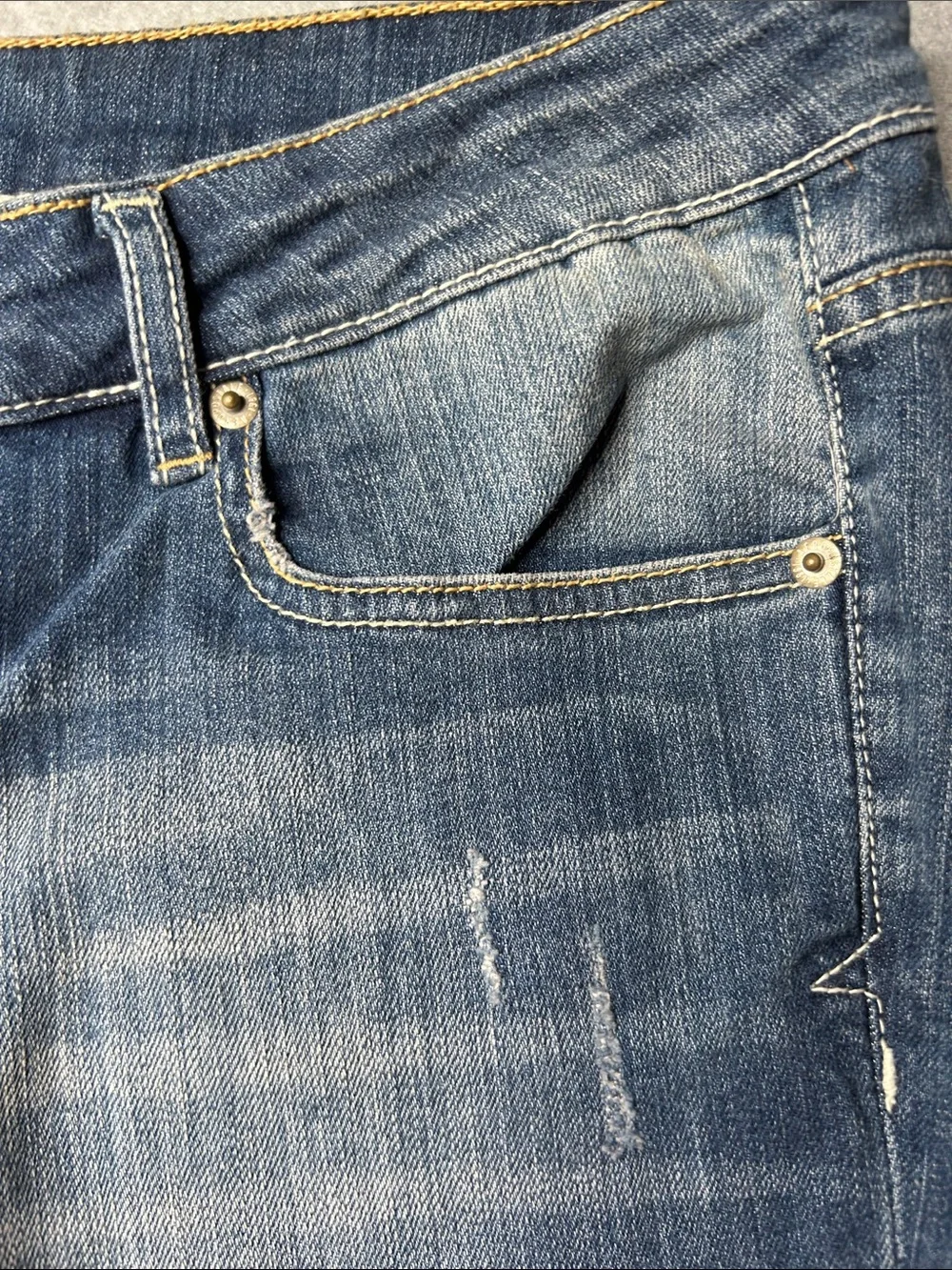 Aeropostale‎ Women's Blue Skinny Jeans with Distressed Details